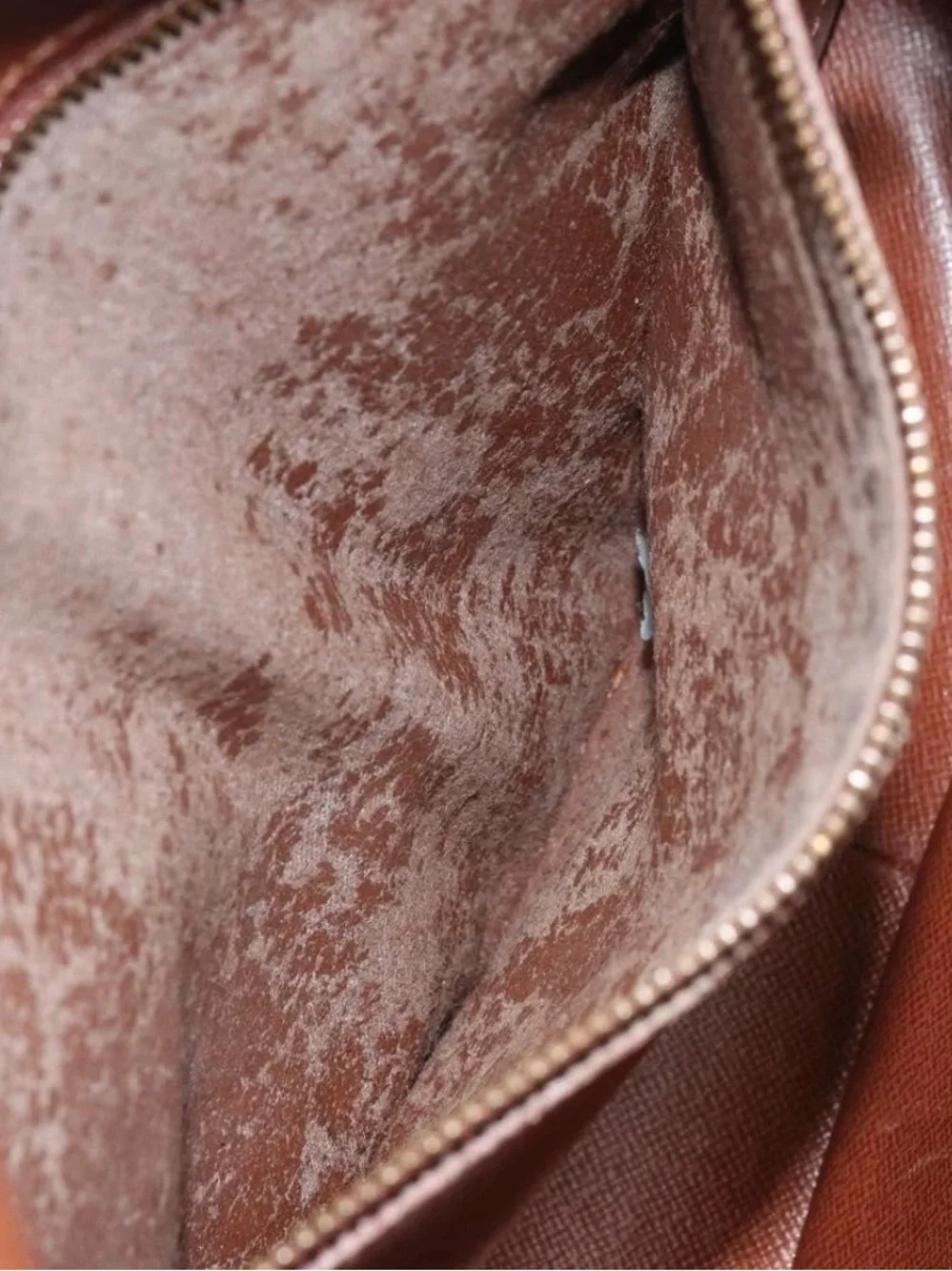 Authentic Louis Vuitton Saint Cloud GM monogram crossbody bag
